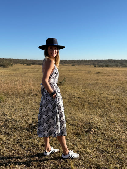 Ladies Dress - Criss Cross back l Black Zebra